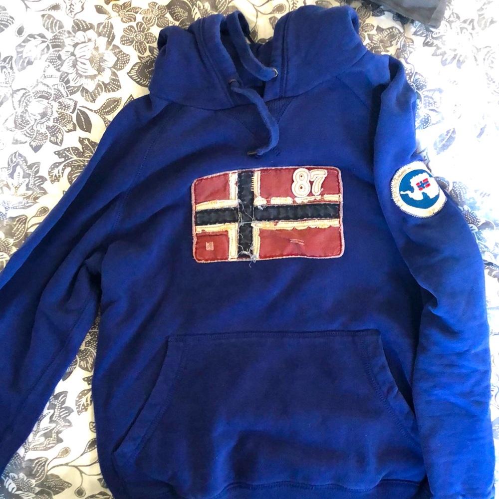 Napapijri Purple/Navy hoodie Medium size